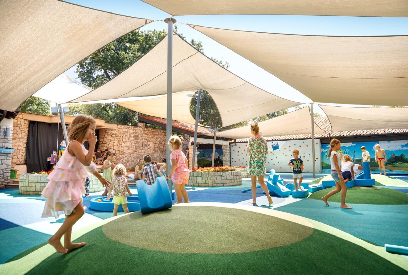 Aminess Planet Camping Maravea Resort - Pitches Novigrad Istria Exterior foto